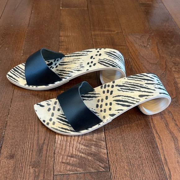 WAVE Luoto Sandal by designer Marita Huurinainen - Picture 1 of 6